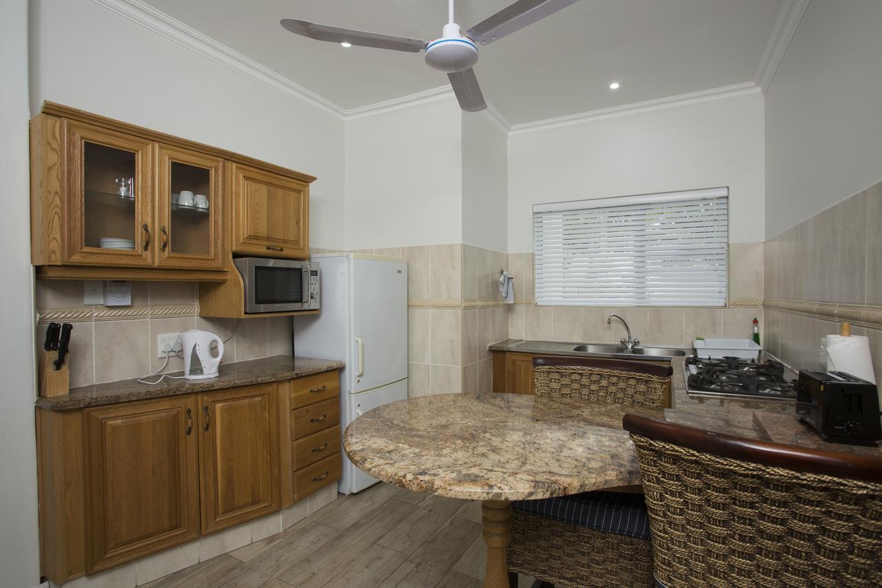 Ocean Hideaway Bed And Breakfast Amanzimtoti Eksteriør bilde