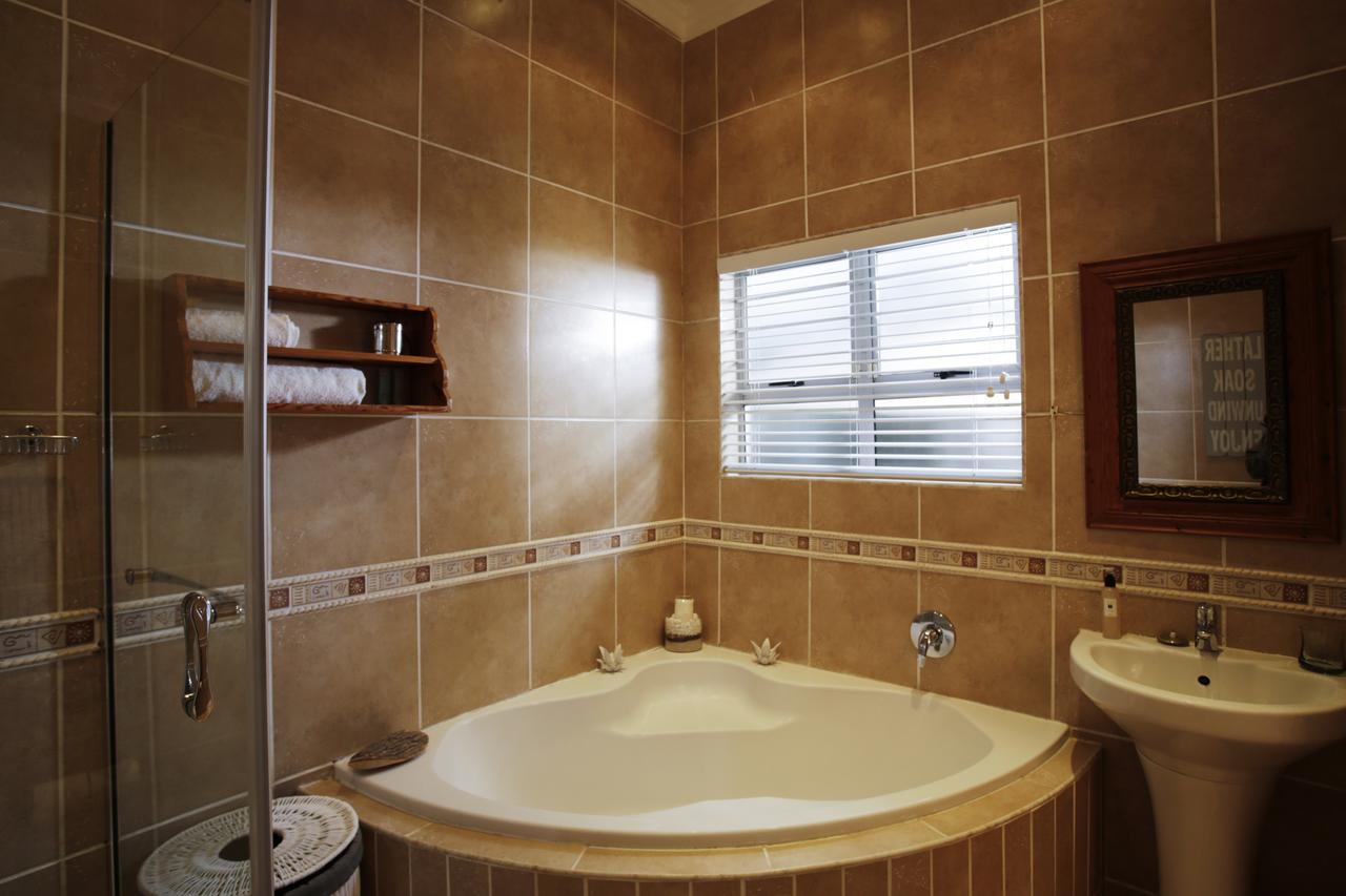 Ocean Hideaway Bed And Breakfast Amanzimtoti Eksteriør bilde