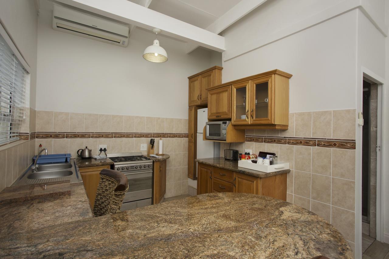 Ocean Hideaway Bed And Breakfast Amanzimtoti Eksteriør bilde